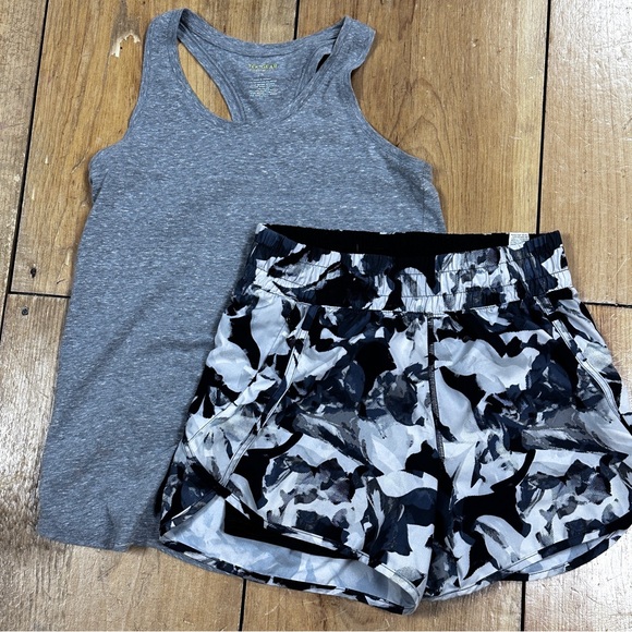 Avia & Tek Gear Pants - Avia Women's Running biker lined Shorts & Tek Gear razor back tank top.  Small